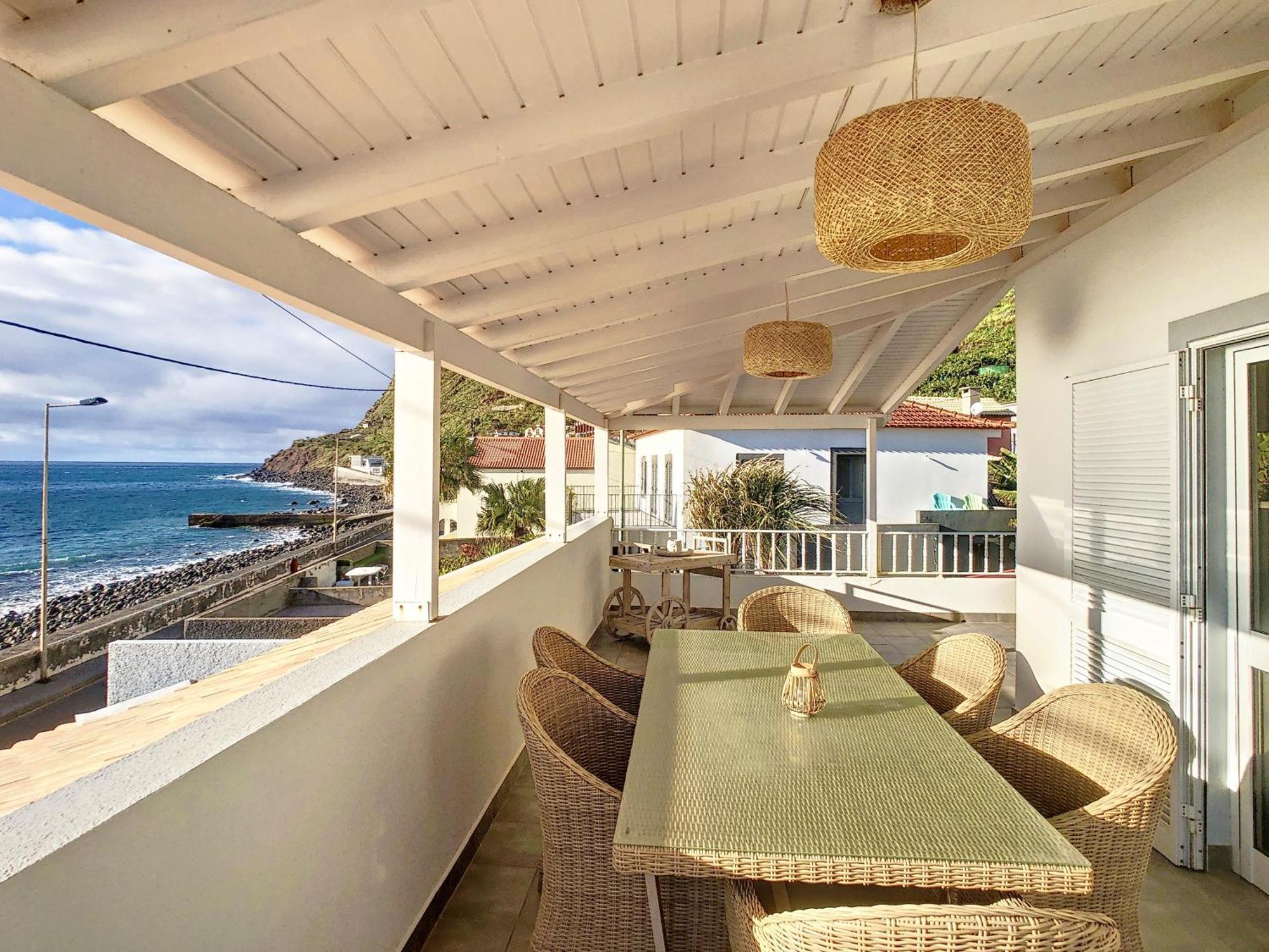 Naya Beach House By Lovelystay Malseira エクステリア 写真