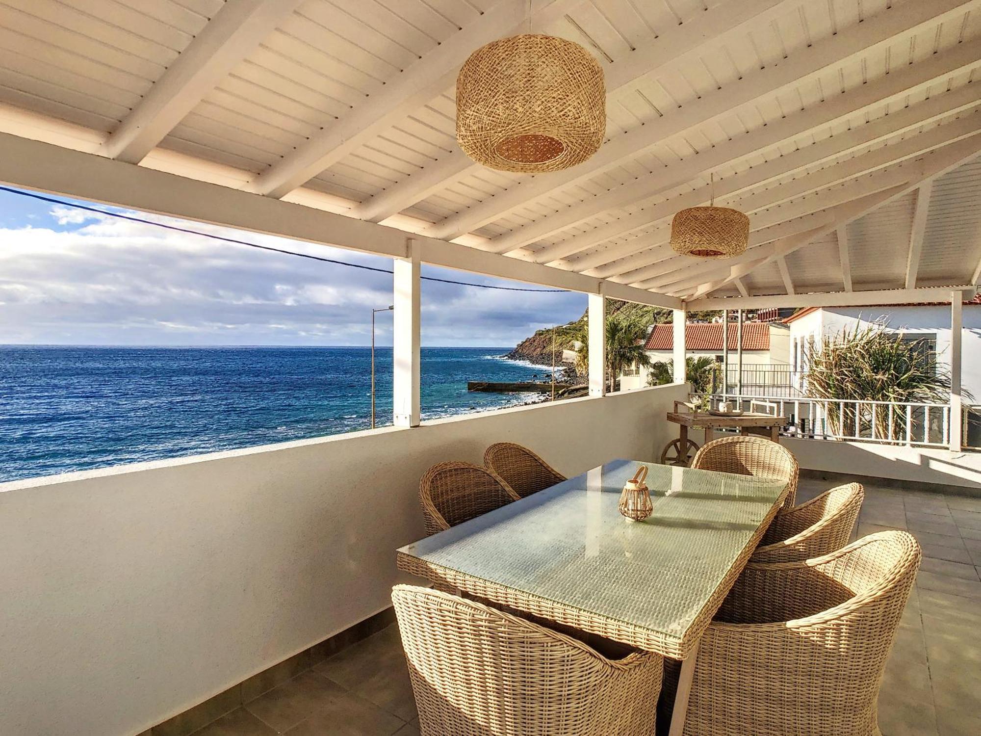 Naya Beach House By Lovelystay Malseira エクステリア 写真